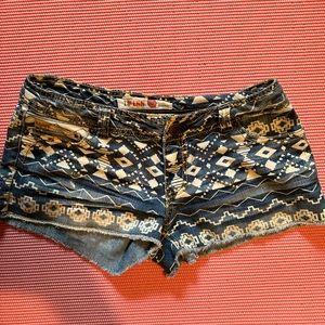 Short Aztec design jean shorts, 1st Kiss, size 9